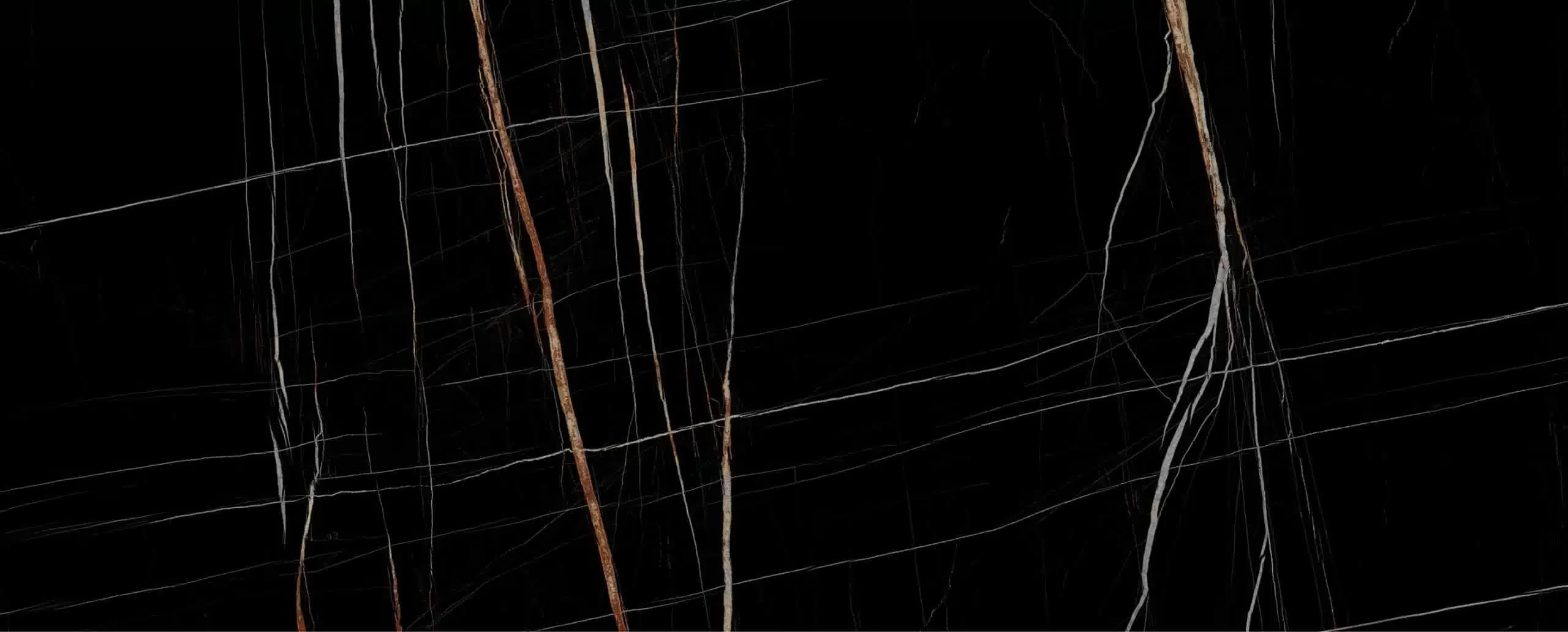 Sahara Noir Extra Lucidato 